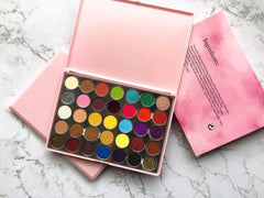 Slay pigmented eyeshadow & glitter  palette